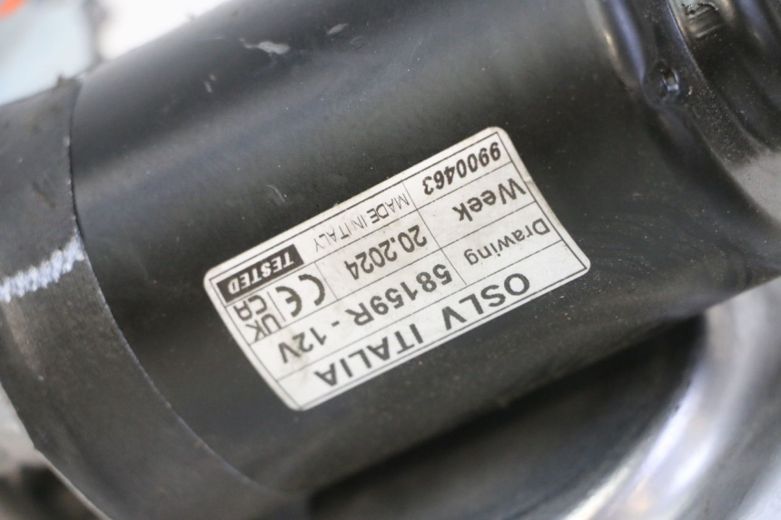 photo de MOTOR ROLL LOCK PIAGGIO MP3 HPE 310 (2024 - 2025) - Dettagli dei punti di fissaggio