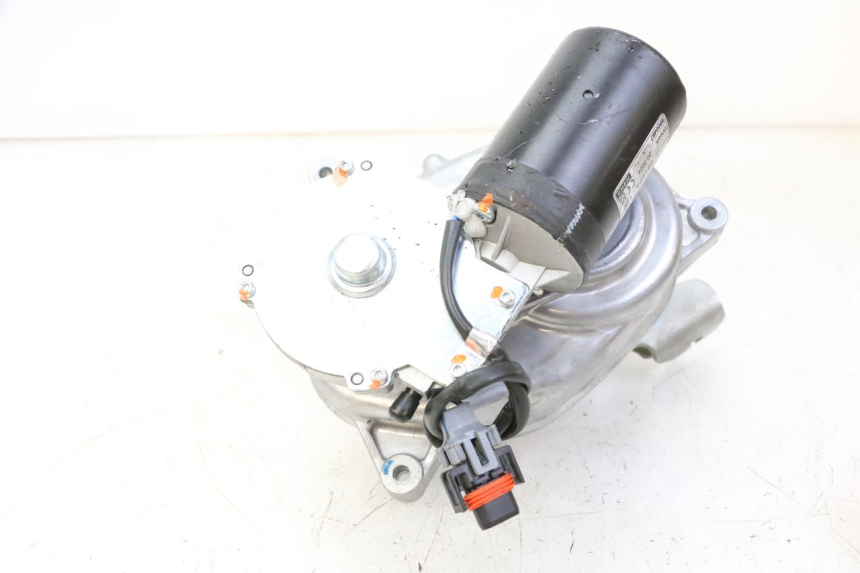 photo de MOTOR ROLL LOCK PIAGGIO MP3 HPE 310 (2024 - 2025) - Marcature e riferimenti originali
