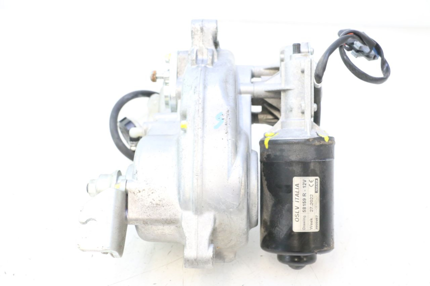 photo de MOTOR ROLL LOCK PIAGGIO MP3 HPE 530 (2022 - 2026) - Foto prodotto supplementare