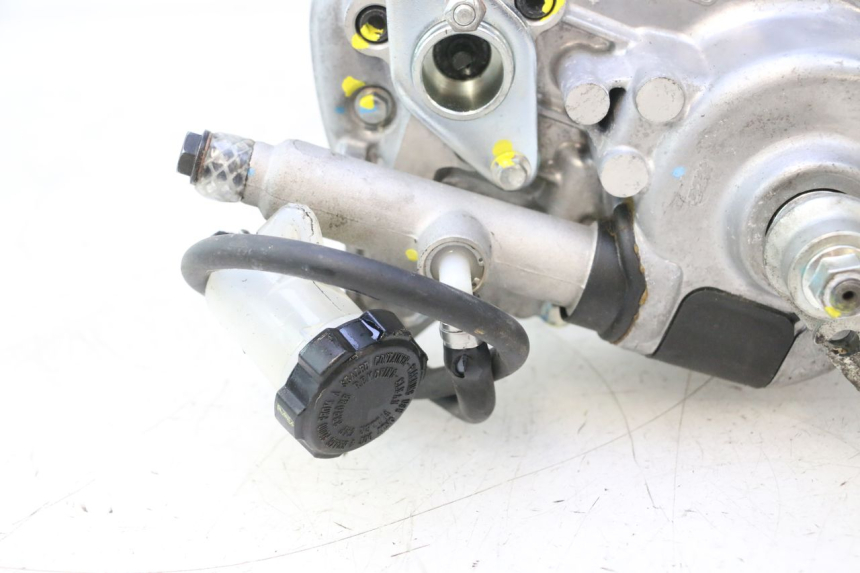photo de MOTOR ROLL LOCK PIAGGIO MP3 HPE 530 (2022 - 2026) - Focus sulla struttura
