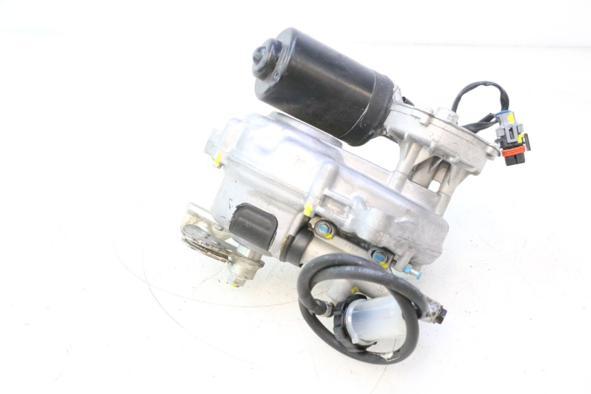 photo de MOTOR ROLL LOCK PIAGGIO MP3 HPE 530 (2022 - 2026) - Dettagli dei punti di fissaggio