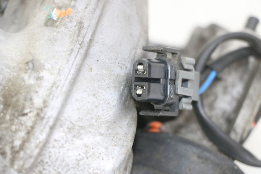 photo de MOTORE ROLL LOCK PIAGGIO MP3 LT 300 (2010 - 2016) - Altra angolazione