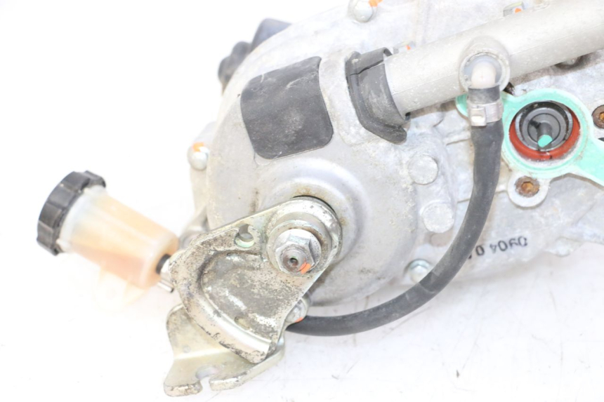 photo de MOTEUR ROLL LOCK PIAGGIO MP3 RL 250 (2006 - 2010) - Altra vista dell'articolo