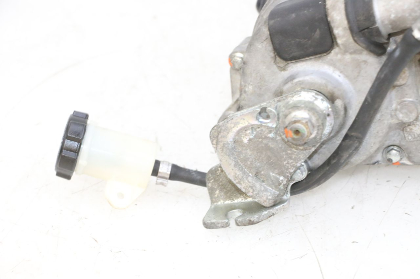 photo de MOTEUR ROLL LOCK PIAGGIO MP3 RL 250 (2006 - 2010) - Marcature e riferimenti originali