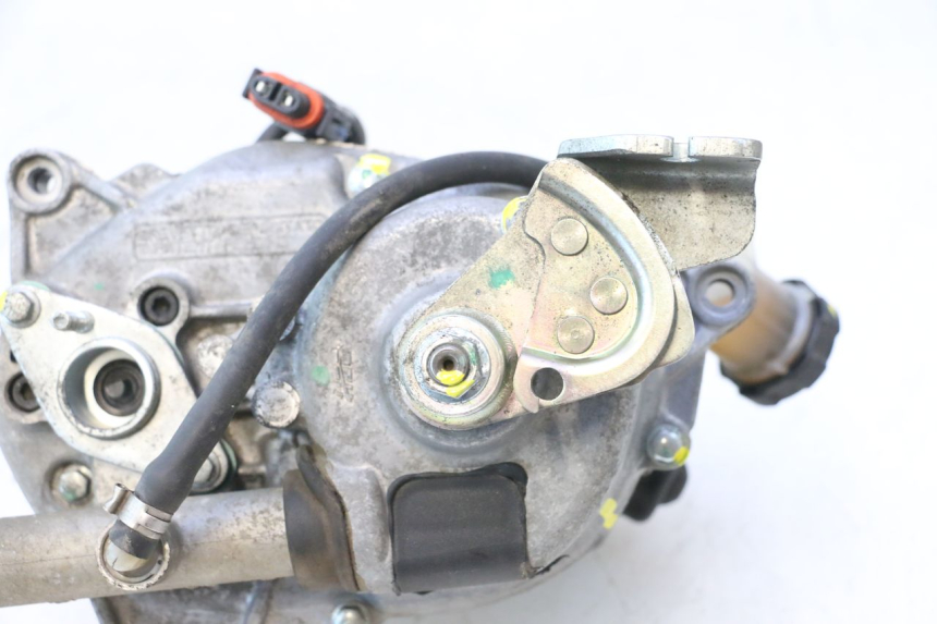 photo de MOTOR ROLL LOCK PIAGGIO MP3 500 (2016 - 2018) - Zoom sui componenti