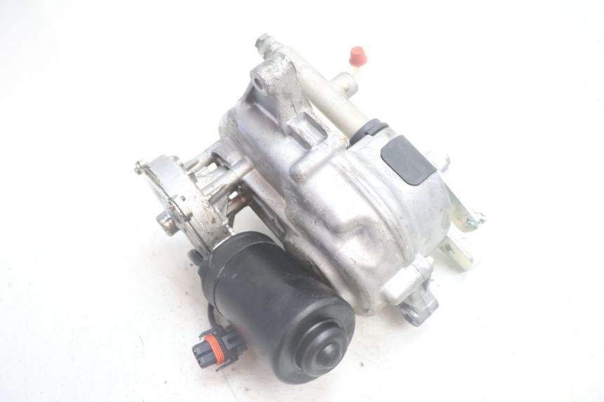 photo de MOTOR ROLL LOCK PIAGGIO MP3 125 (2006 - 2014) - Stato della superficie e materiale