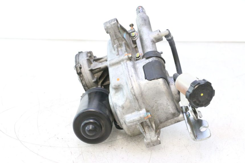 photo de MOTOR ROLL LOCK PIAGGIO MP3 500 (2016 - 2018) - Primo piano tecnico