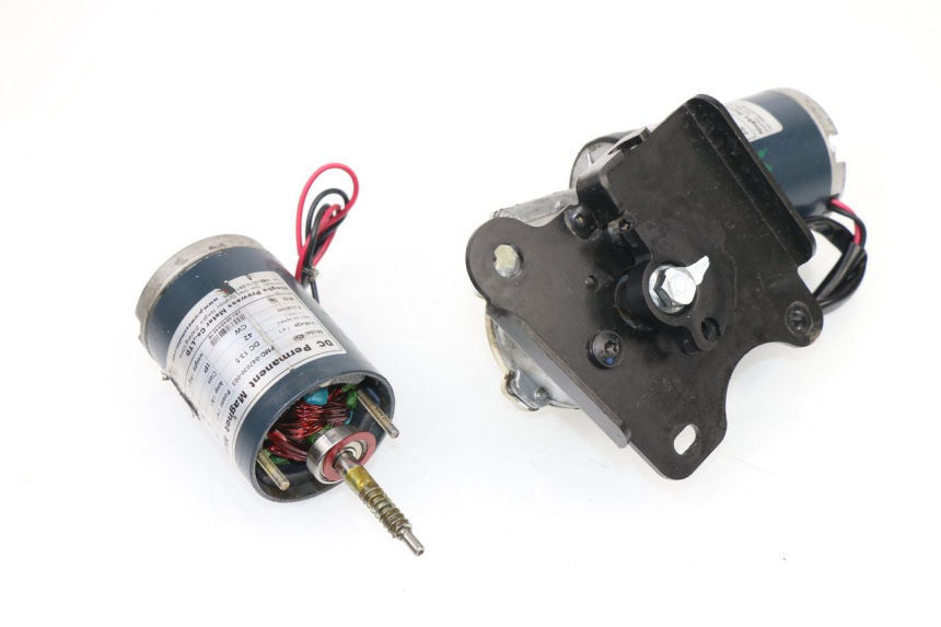 photo de MOTOR ROLL LOCK PEUGEOT METROPOLIS 400 (2011 - 2016) - Dettaglio del componente