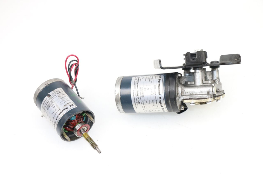 photo de MOTOR ROLL LOCK PEUGEOT METROPOLIS 400 (2011 - 2016) - Altra vista dell'articolo