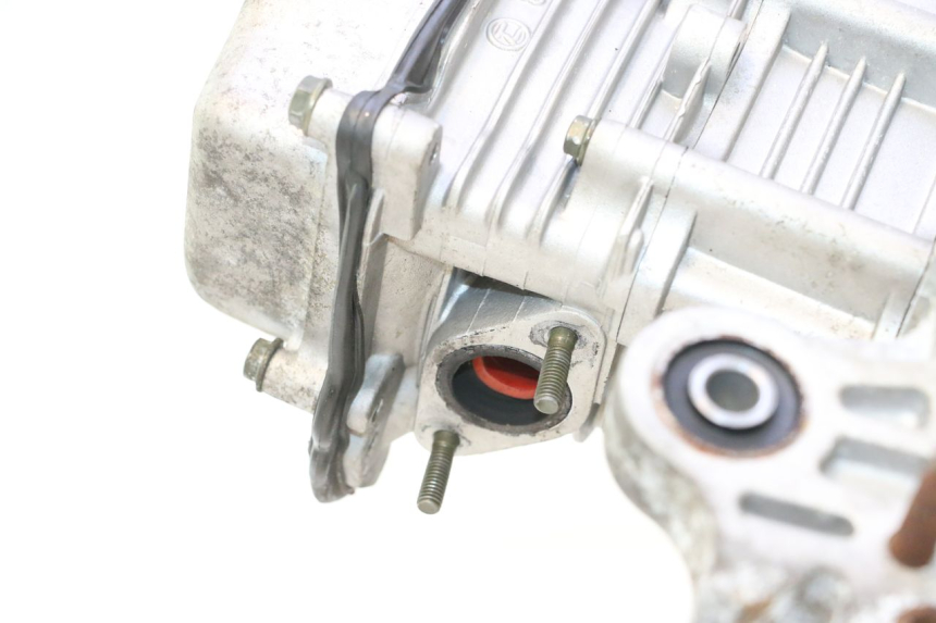 photo de MOTORE TNT MOTOR ROMA 10' 4T 50 (2007 - 2018) - Stato della superficie e materiale