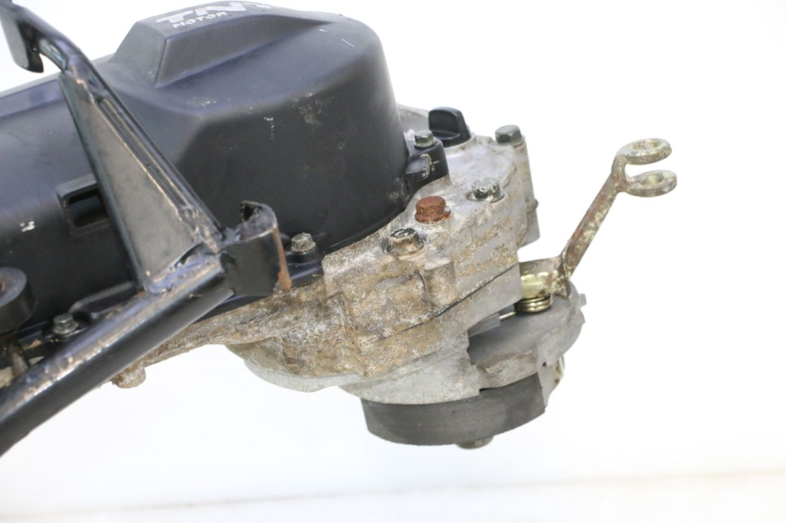 photo de MOTORE TNT MOTOR ROMA 12' 2T 50 (2007 - 2018) - Dettagli dei punti di fissaggio