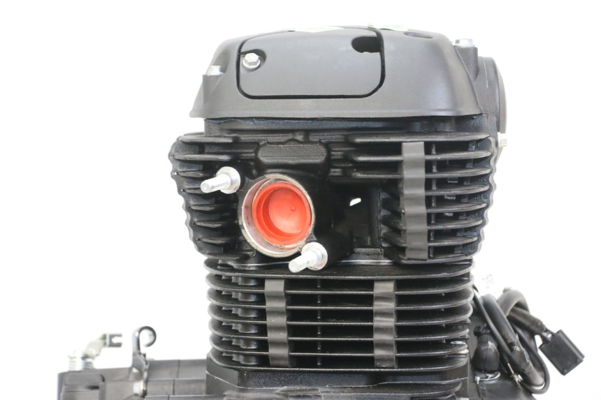 photo de MOTORE ROYAL ENFIELD SCRAM 411 (2022 - 2024) - Zoom sui componenti