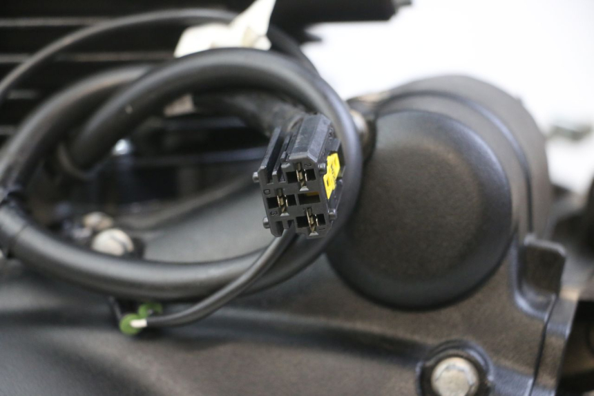 photo de MOTORE ROYAL ENFIELD SCRAM 411 (2022 - 2024) - Primo piano tecnico