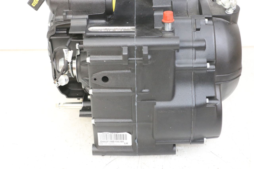 photo de MOTORE ROYAL ENFIELD SCRAM 411 (2022 - 2024) - Vista d'insieme del prodotto