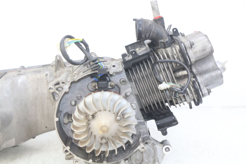 photo de MOTORE DAELIM S2 FI 125 (2008 - 2017) - Stato della superficie e materiale