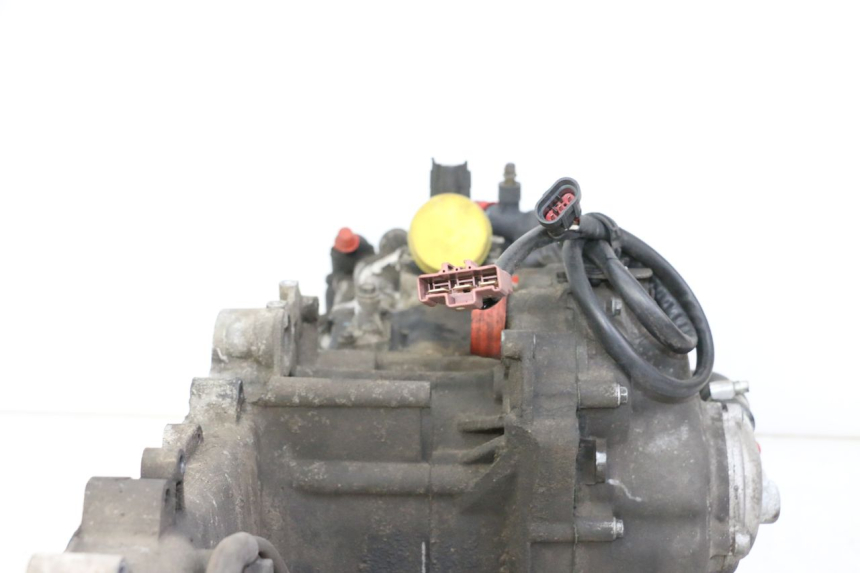 photo de MOTORE PEUGEOT SATELIS 250 (2006 - 2012) - Angolazione alternativa