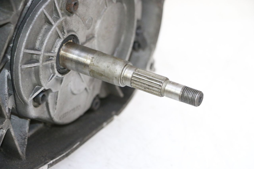 photo de MOTORE PEUGEOT SATELIS 125 (2006 - 2009) - Angolazione alternativa