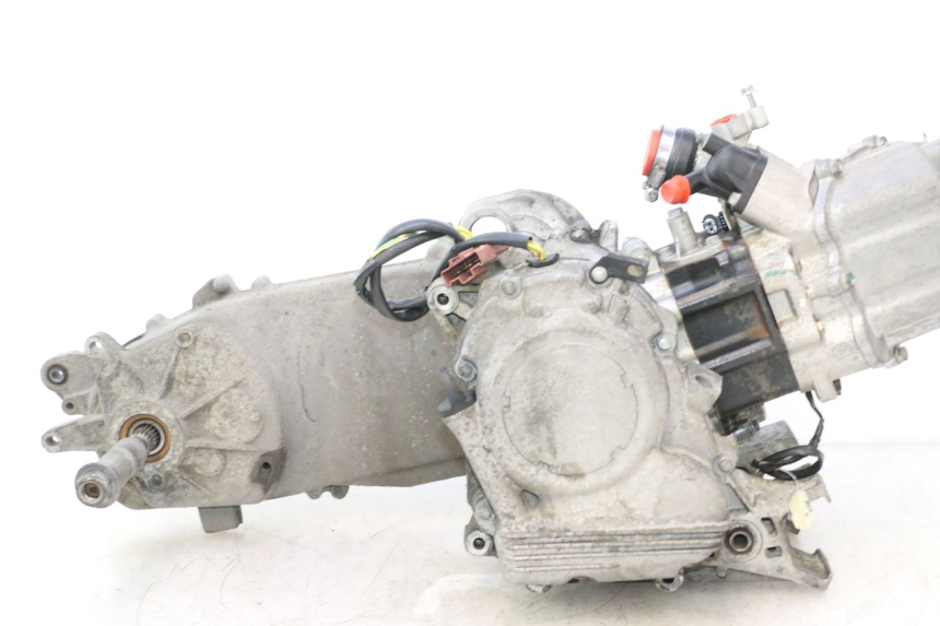 photo de MOTORE PEUGEOT SATELIS 125 (2013 - 2018) - Altra vista dell'articolo