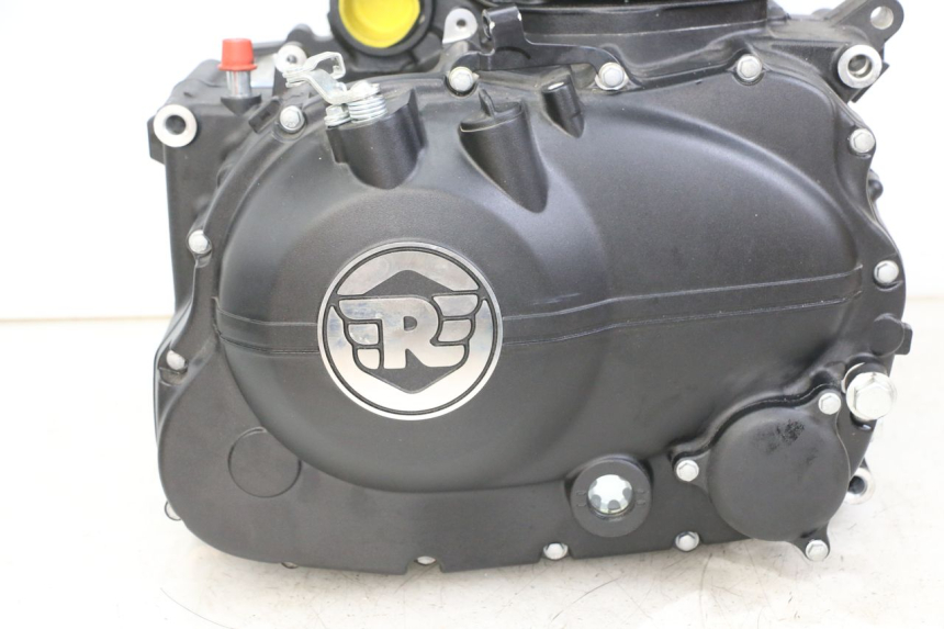 photo de MOTORE ROYAL ENFIELD SCRAM 411 (2022 - 2024) - Marcature e riferimenti originali
