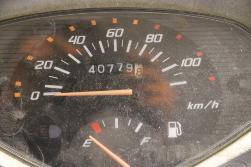 photo de MOTORE HONDA SCV LEAD 100 (2003 - 2007) - Dettagli dei punti di fissaggio