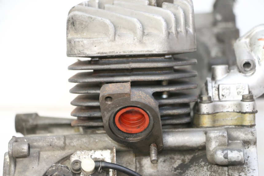 photo de MOTORE PEUGEOT SPEEDAKE 50 (1995 - 1997) - Angolazione alternativa