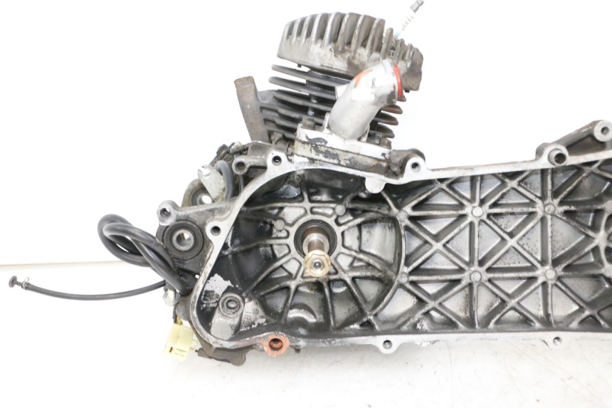 photo de MOTORE PEUGEOT SPEEDAKE 50 (1995 - 1997) - Zoom sullo stato d'uso