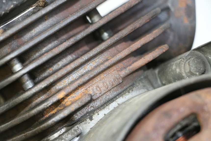 photo de MOTORE PEUGEOT SPEEDAKE 50 (1995 - 1997) - Altra angolazione