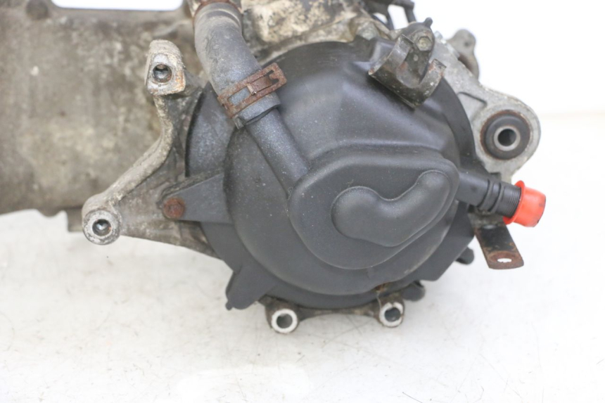 photo de MOTORE PEUGEOT SPEEDFIGHT 2 LC 50 (2000 - 2009) - Angolazione alternativa