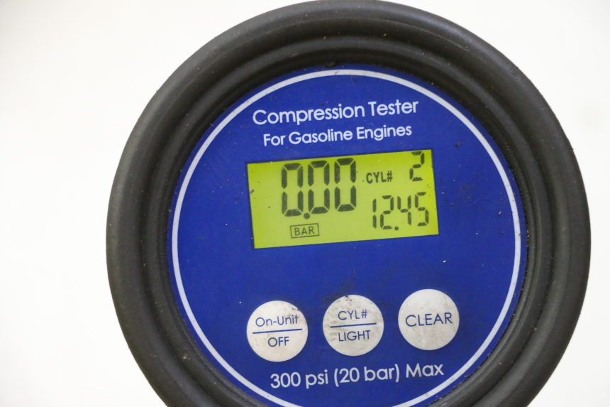 photo de MOTORE TRIUMPH SPRINT 900 (1995 - 1998) - Altra angolazione