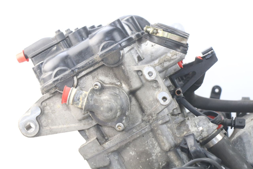 photo de MOTORE TRIUMPH SPRINT ST ABS 1050 (2005 - 2007) - Stato della superficie e materiale