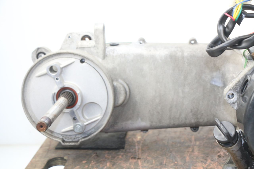 photo de MOTORE RAZZO STEED 125 (2012 - 2018) - Stato della superficie e materiale