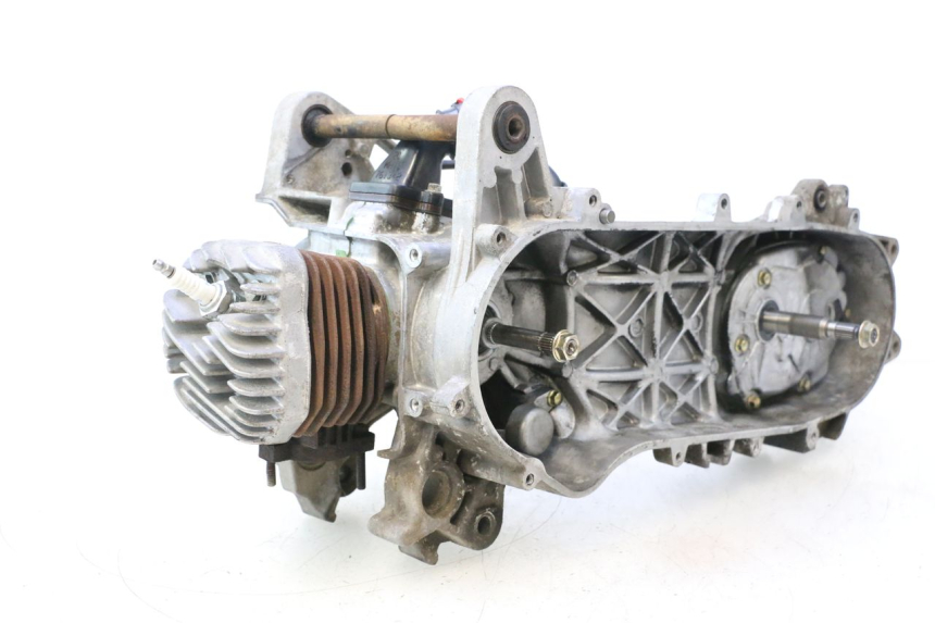 photo de MOTORE PEUGEOT STREETZONE NAKED 2T 50 (2014 - 2018) - Vista principale