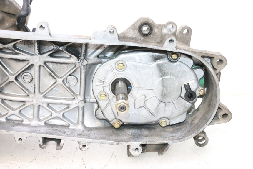 photo de MOTORE PEUGEOT STREETZONE NAKED 2T 50 (2014 - 2018) - Dettagli dei punti di fissaggio