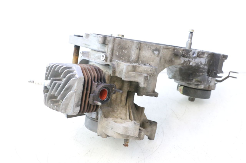 photo de MOTORE PEUGEOT STREETZONE NAKED 2T 50 (2014 - 2018) - Altra angolazione