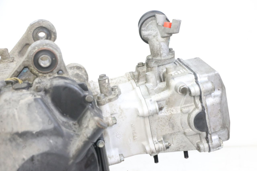 photo de MOTORE SUZUKI BURGMAN 125 (2018 - 2021) - Marcature e riferimenti originali