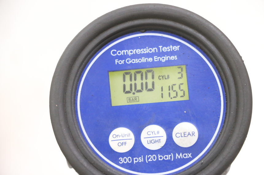 photo de MOTORE SUZUKI GSX F GSXF 650 (2007 - 2015) - Dettagli dei punti di fissaggio