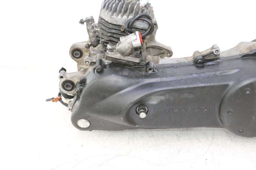 photo de MOTORE PEUGEOT TKR TREKKER FURIOUS 50 (2005 - 2014) - Angolazione alternativa