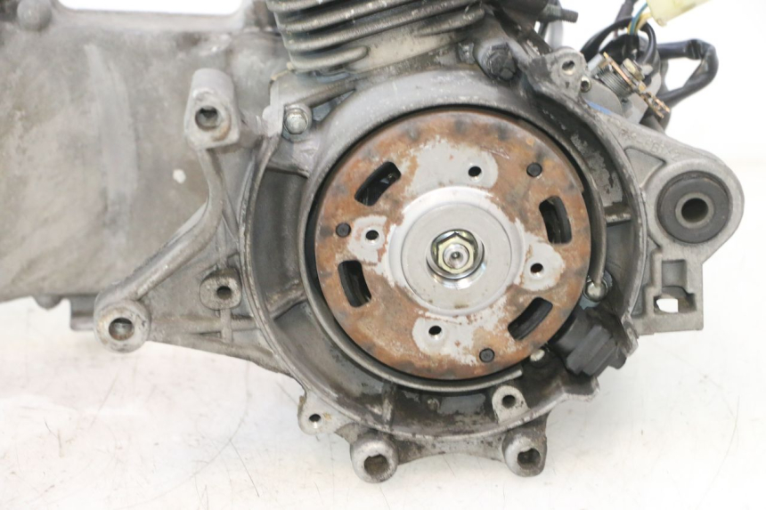 photo de MOTORE PEUGEOT TREKKER 50 (1995 - 2004) - Altra vista dell'articolo