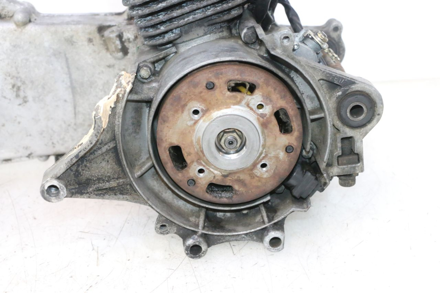photo de MOTORE PEUGEOT TREKKER 50 (1995 - 2004) - Altra vista dell'articolo