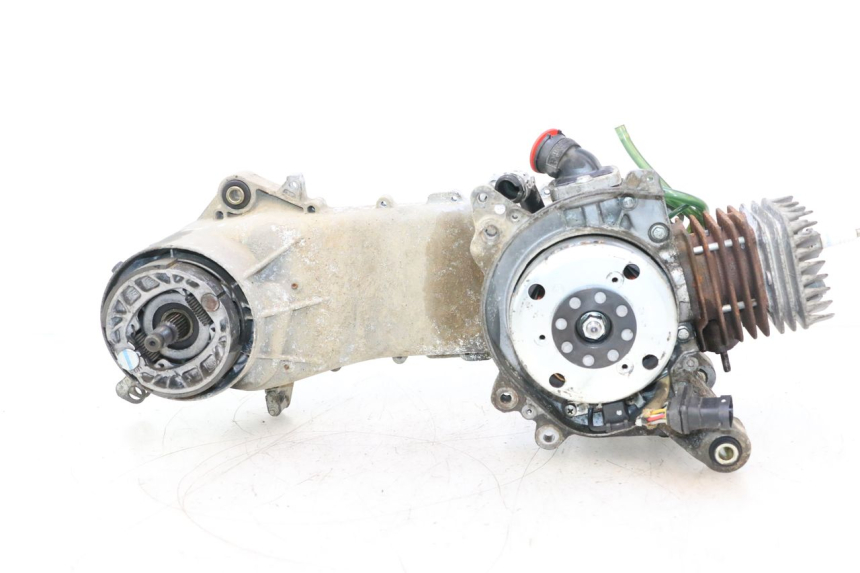photo de MOTORE PIAGGIO TYPHOON 50 (2000 - 2009) - Angolazione alternativa