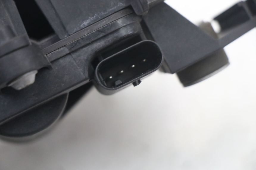 photo de VALVOLE SCARICO MOTORE BMW S RR ABS S1000RR 1000 (2015 - 2018) - Altra angolazione