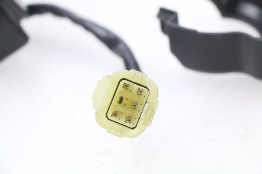 photo de VALVOLE SCARICO MOTORE HONDA CBR RR FIREBLADE 1000 (2006 - 2007) - Altra angolazione