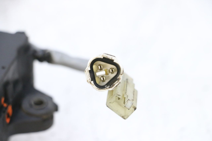 photo de VALVOLE SCARICO MOTORE SUZUKI GSXR GSX-R 1000 (2003 - 2004) - Ricambio usato controllato