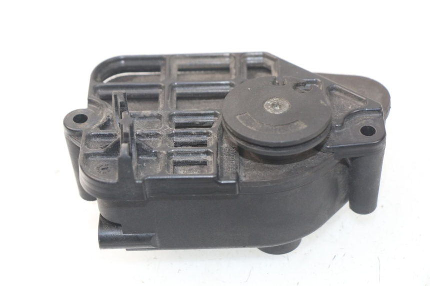 photo de VALVOLA DI SCARICO DEL MOTORE BMW S RR ABS S1000RR 1000 (2009 - 2011) - Marcature e riferimenti originali