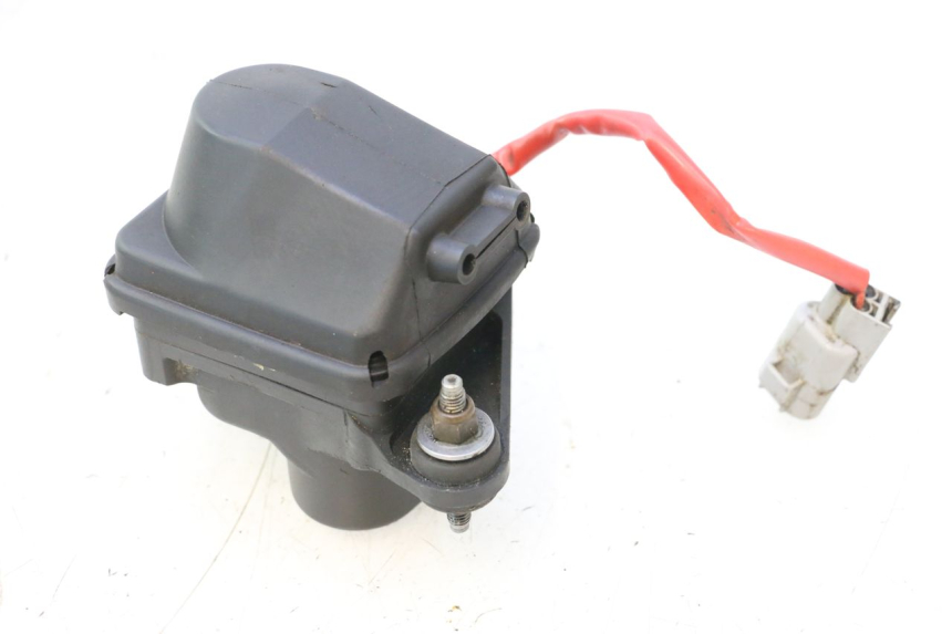 photo de VALVOLE SCARICO MOTORE YAMAHA WAVE RUNNER GP R 1200 (2000 - 2003) - Dettaglio del componente