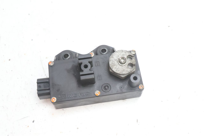 photo de VALVOLE SCARICO MOTORE YAMAHA YZF R6 600 (2008 - 2009) - Vista principale