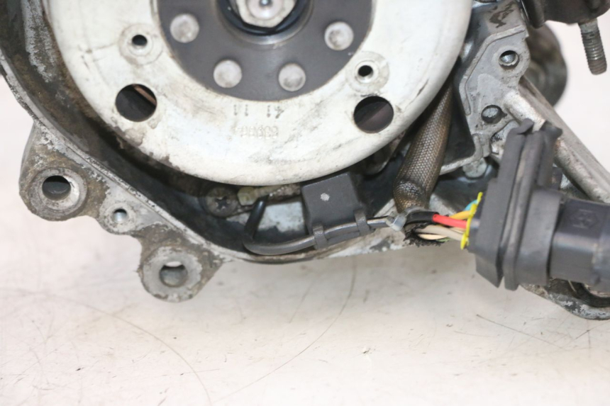 photo de MOTORE PIAGGIO VESPA LX 2T 50 (2005 - 2013) - Angolazione alternativa