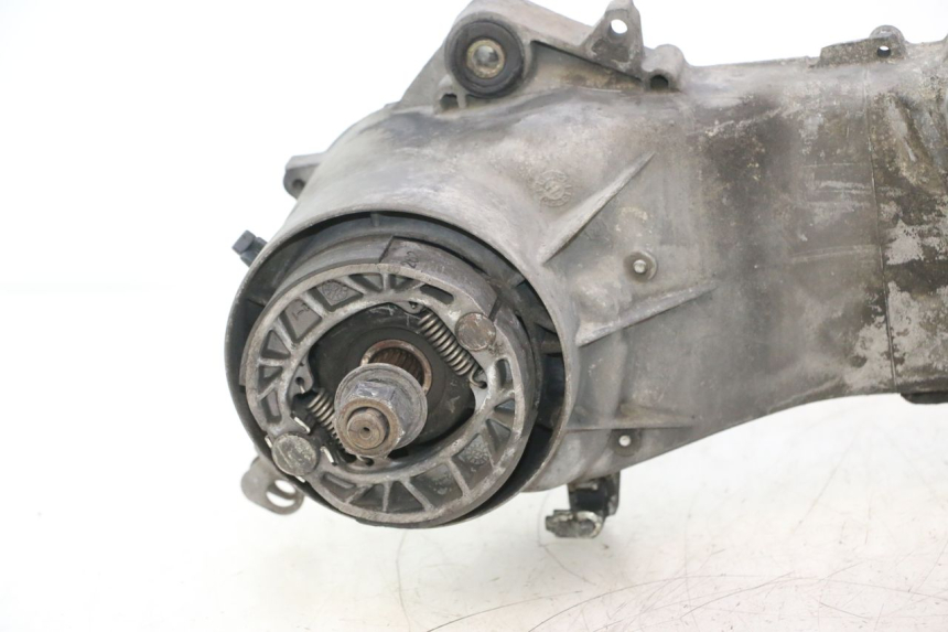 photo de MOTORE PIAGGIO VESPA LX 2T 50 (2005 - 2013) - Panoramica del profilo