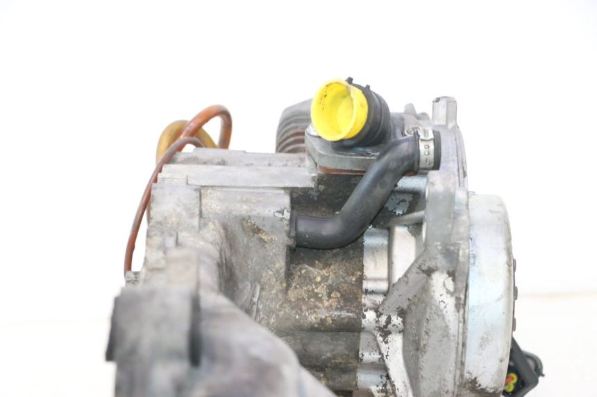 photo de MOTORE PIAGGIO VESPA LX 2T 50 (2005 - 2013) - Altra angolazione