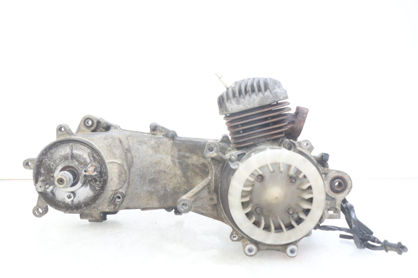 photo de MOTORE PEUGEOT VIVACITY 50 (1998 - 2003) - Caratteristiche distintive